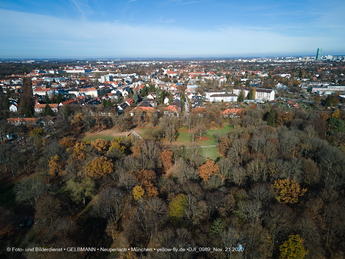 21.11.2020 - Hirschgarten mit Paketposthalle in München